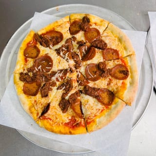Meatless Lover's Vegan Pizza 🌱